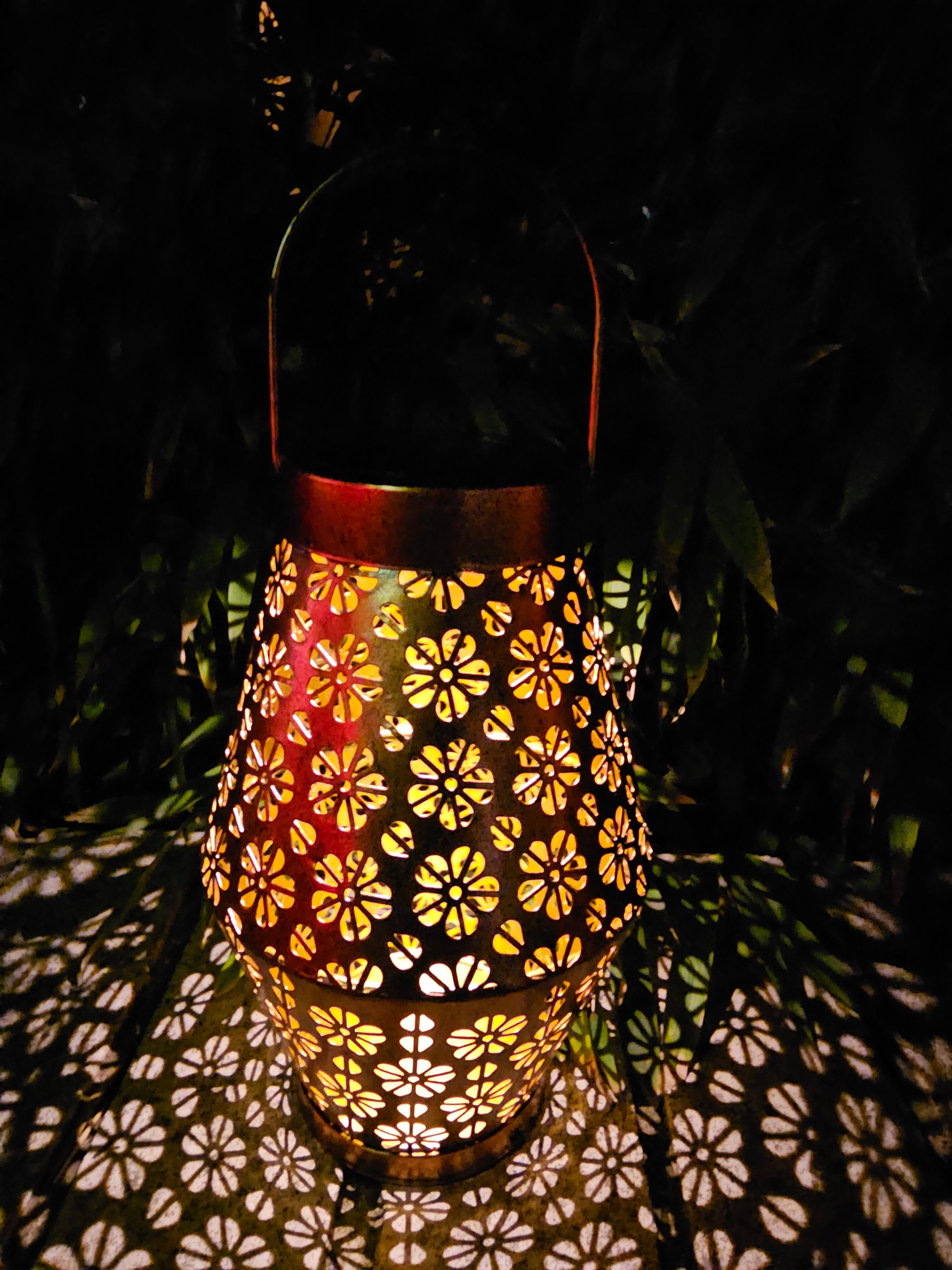 Buttercup Solar Lantern - SOLAR1